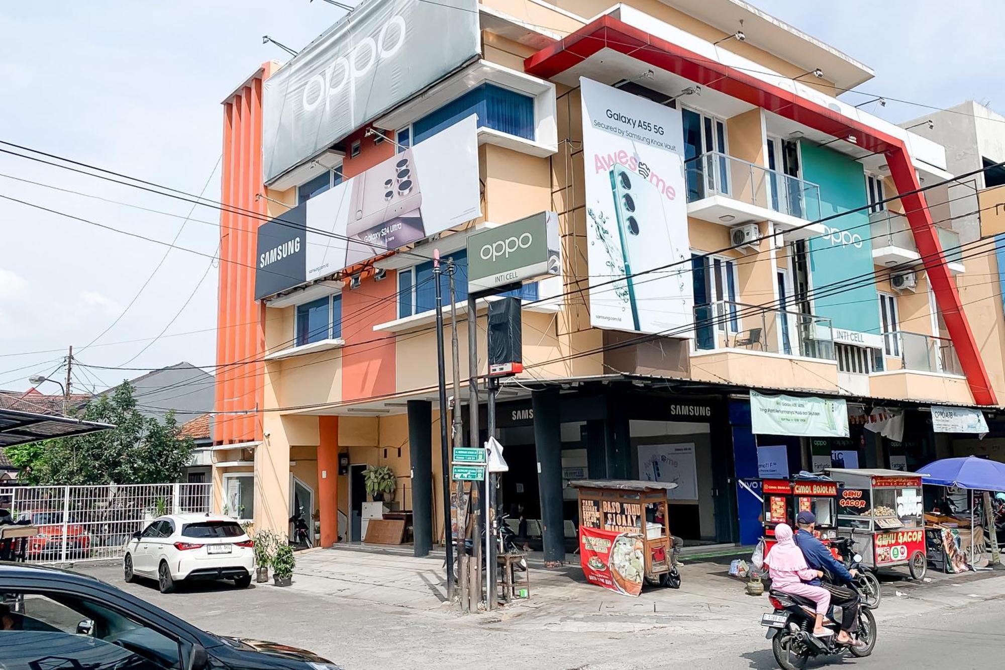 Karins Guesthouse Syariah Redpartner Bandung Exterior photo